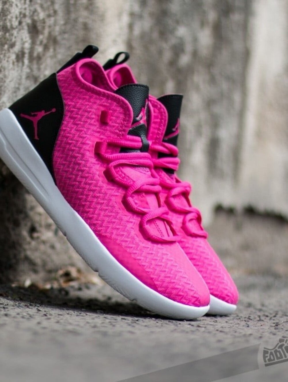 Jordan Reveal GS Vivid Pink Black White Big Girls Sneakers 2016 Size 6.5Y